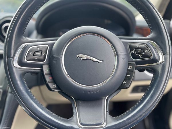 2013 Jaguar XJL 3.0 High Spec) 399910462