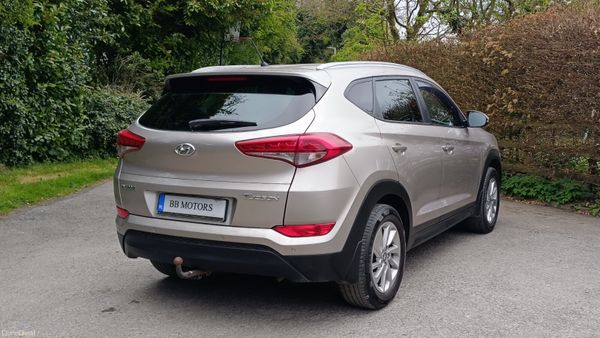 Hyundai Tucson 1.7 D Comfort Plus 306048144