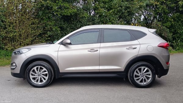 Hyundai Tucson 1.7 D Comfort Plus 306048190