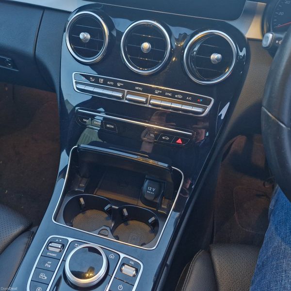 Low Mileage Mercedes-Benz C-220d 315059452