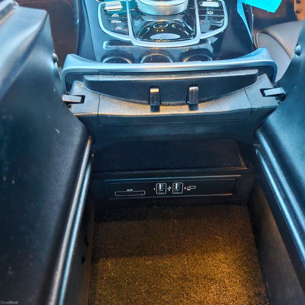 Low Mileage Mercedes-Benz C-220d 315059454