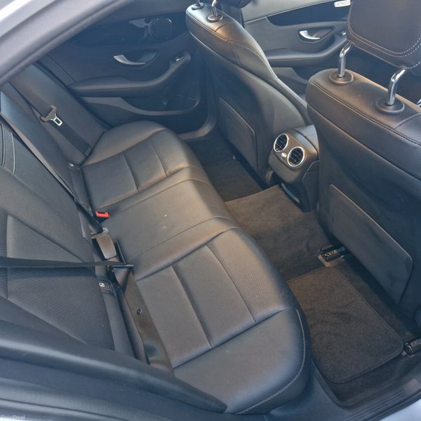 Low Mileage Mercedes-Benz C-220d 315059420