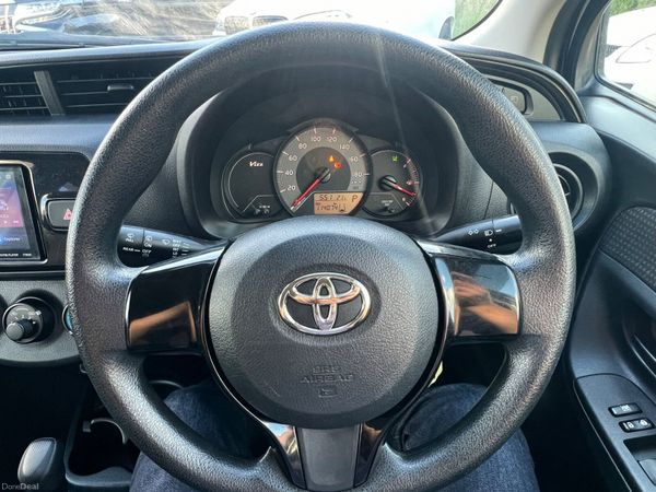 2017 Toyota Vitz 316953070