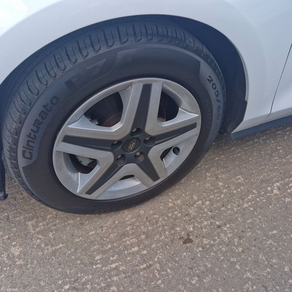 Low Mileage Ford Focus 2022 1.5d auto 320188744