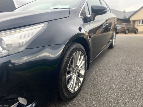 Toyota Avensis 2.0D4D Busniess Edition 324043988