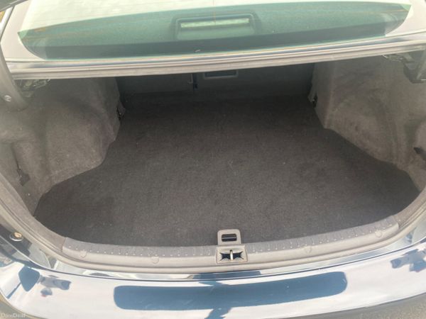 Toyota Avensis 2.0D4D Busniess Edition 324044010