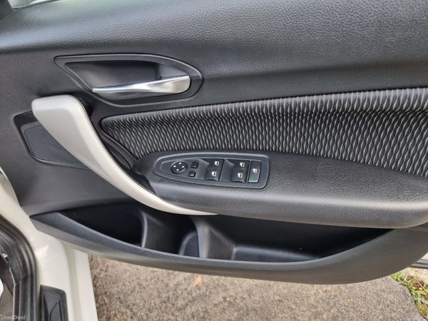 2015 BMW 1 SERIES 116i AUTO 324170783