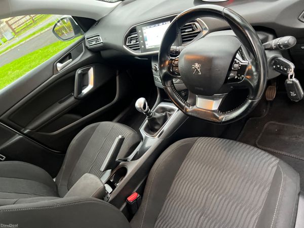 Peugeot 308 2017 325784714