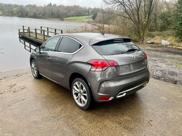 DS Automobiles DS 4 2015 326302446