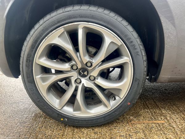 DS Automobiles DS 4 2015 326302434