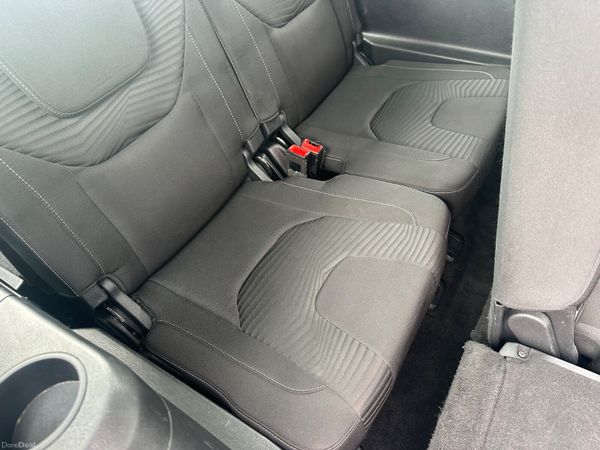 Ford S-Max 7 seater 2.0 TDCI 330105316