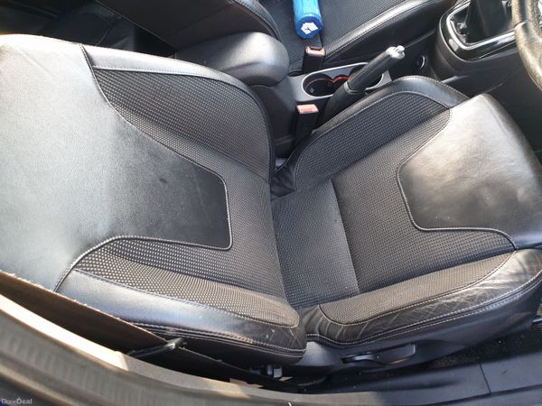 161 Ford Fiesta 1.0l New Nct11/26 332940861