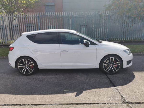 SEAT Leon 2015 334456504