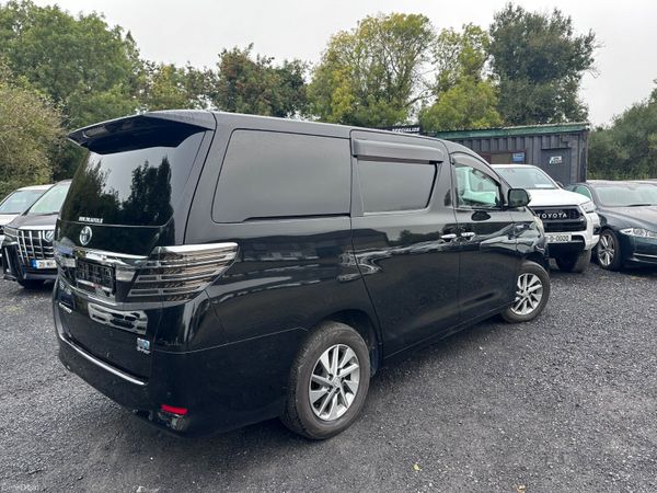 2014 TOYOTA ALPHARD HYBRID 7 seats 400040568