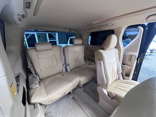 2014 TOYOTA ALPHARD HYBRID 7 seats 400040576