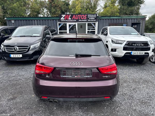 17 Audi A1  1.0 400041486