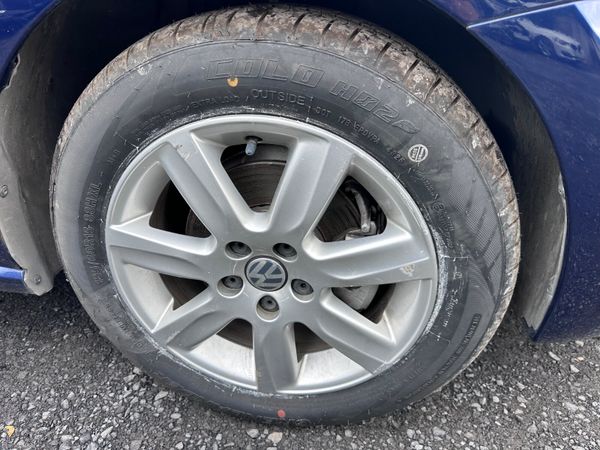 14 Volkswagen Polo  1.2 400041640