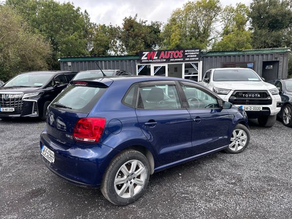 14 Volkswagen Polo  1.2 400041614
