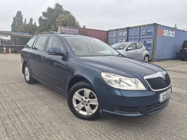 2012 Skoda Octavia  Manual 400060840