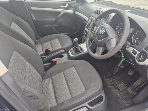 2012 Skoda Octavia  Manual 400060844