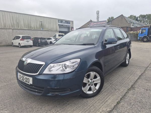 2012 Skoda Octavia  Manual 400060846