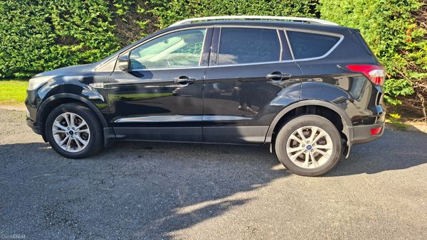 Ford EcoSport 2017. Commercial 400063206