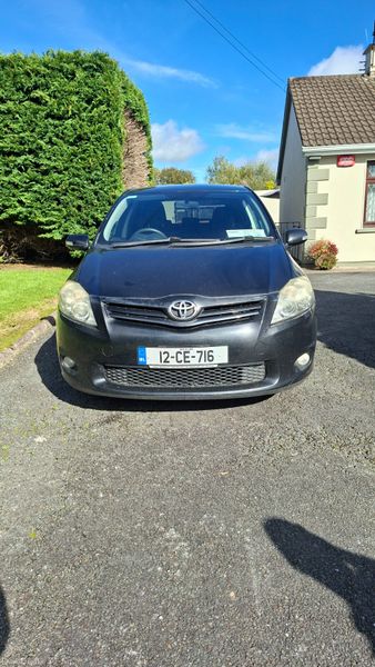 Toyota Auris 2012 400069660