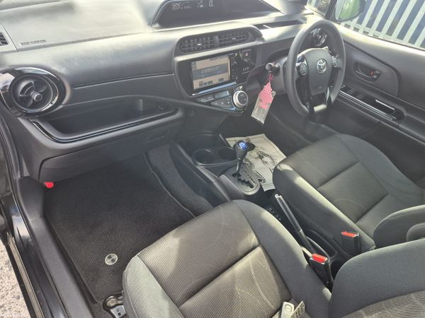 2016 Toyota Aqua 400070114