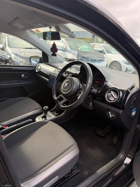 Volkswagen up! Up Automatic 400082632