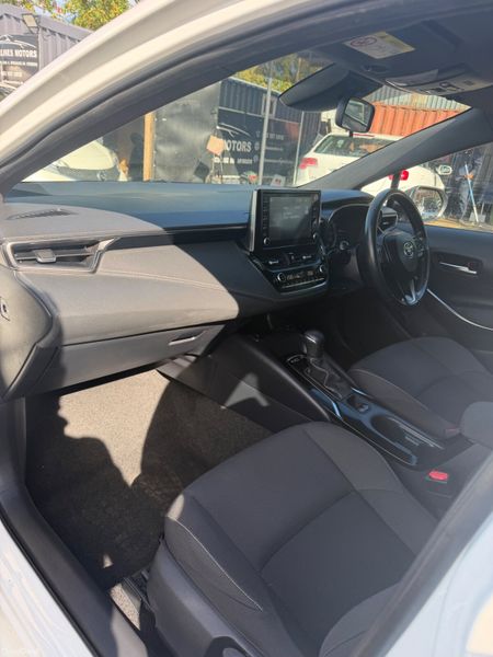 Toyota Corolla Hybrid automatic 400172922