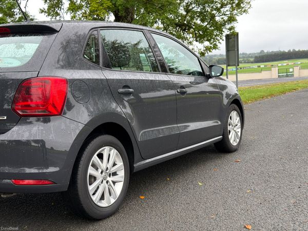 Volkswagen Polo 2017 Trandline Low mileage 400189400