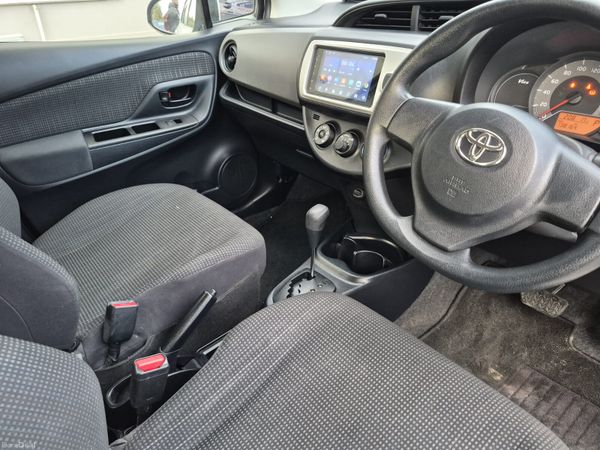 2016 Toyota Vitz 400114848