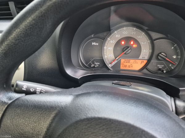 2016 Toyota Vitz 400114832