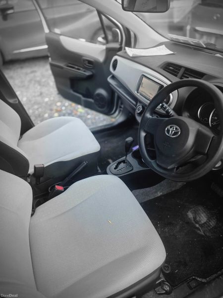 Toyota Vitz, AUTOMATIC, FRESH NCT, WARRANTY 400119572
