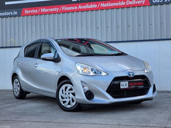 Toyota Aqua Hatchback, Petrol Hybrid, 2017, Silver