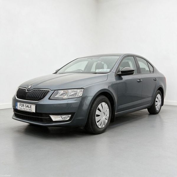 Skoda Octavia Saloon, Diesel, 2016, Grey