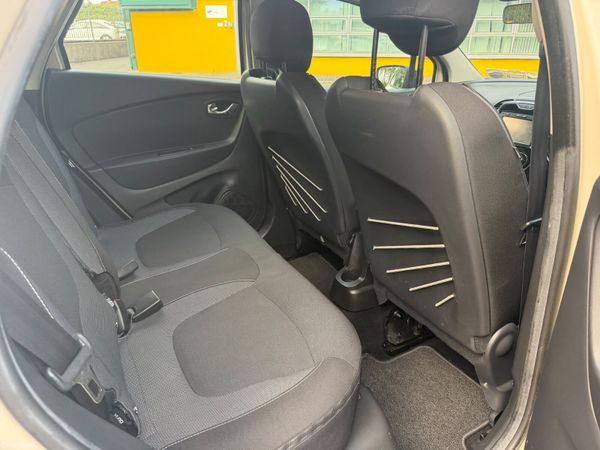 Renault Captur 1.5 DCI Intense 400127360