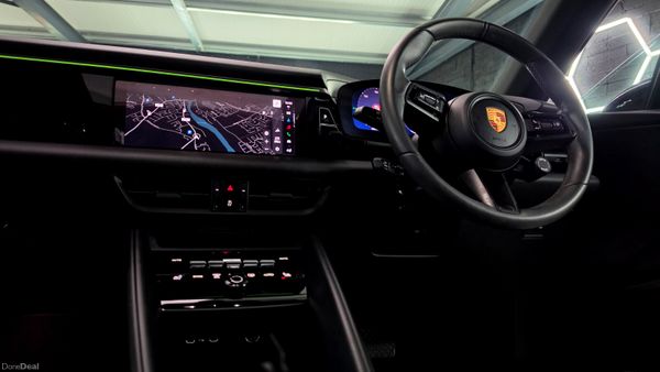 🔥2024 Porsche Macan 4 Electric 400128446