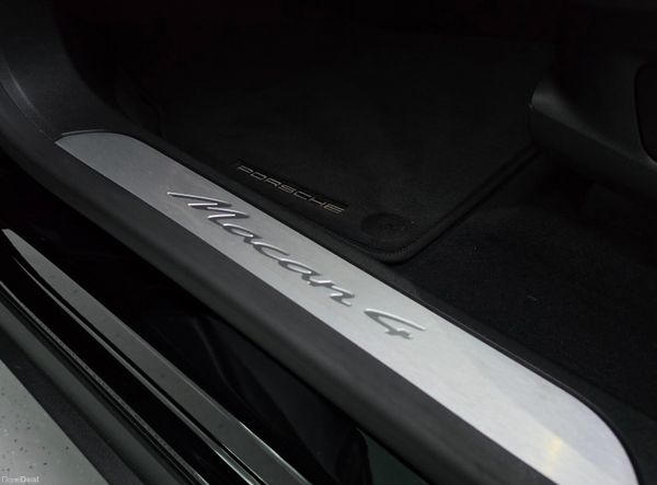 🔥2024 Porsche Macan 4 Electric 400128450