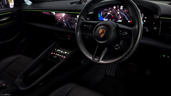 🔥2024 Porsche Macan 4 Electric 400128458