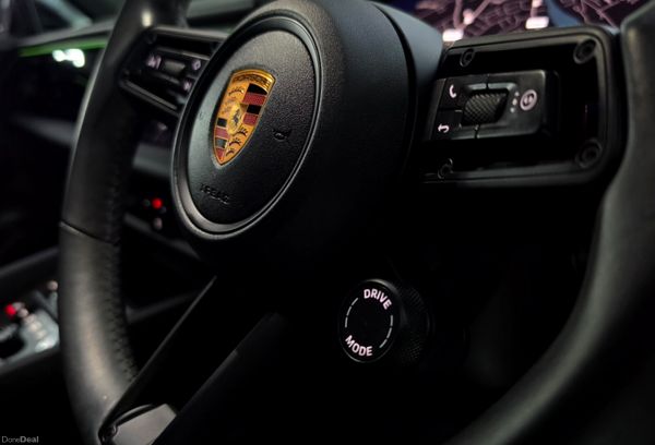 🔥2024 Porsche Macan 4 Electric 400128460