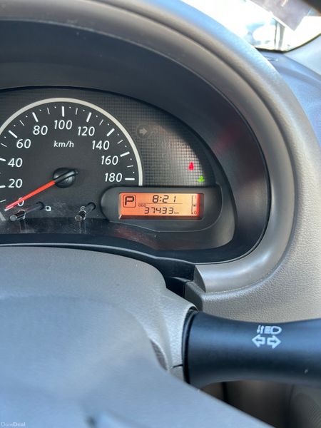 Nissan March  Bolero auto 400253532