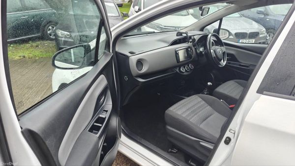 Toyota Yaris 1.0 VVT-i 5Dr Luna 400262622