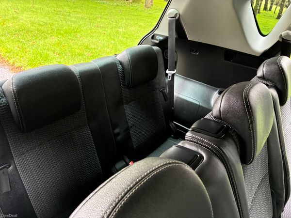 Toyota Verso 2015 Diesel 7 Seater 400264604