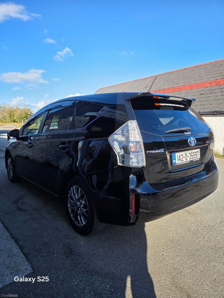 Toyota Prius 2014 / 7 SEATER 400272662