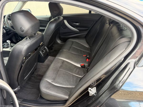 BMW 3-Series 162!! 400287108