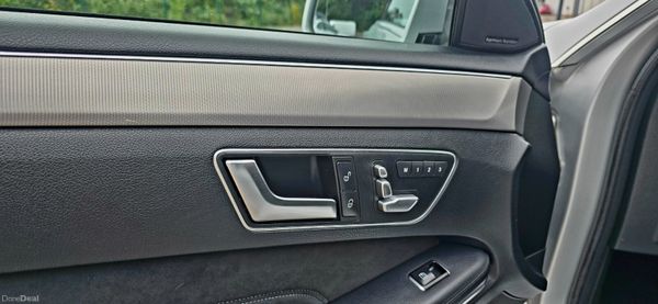 Mercedes-Benz E-Class 2013 Fully serviced 400216128