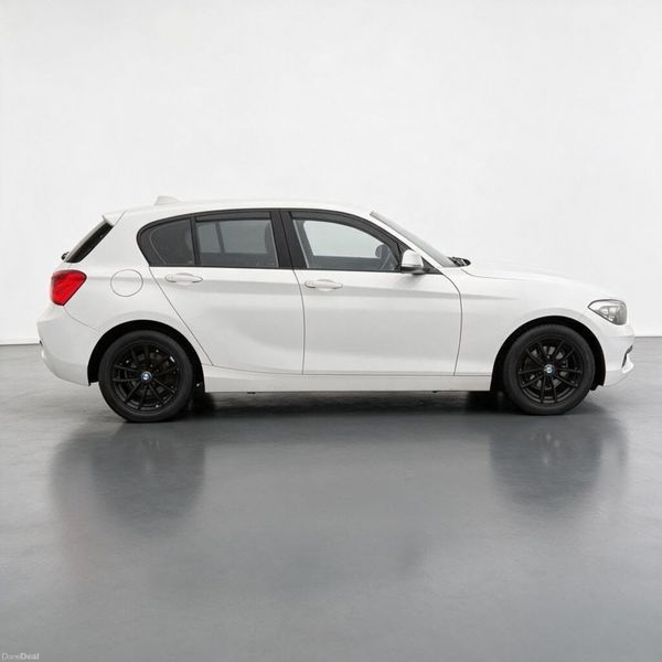 2017 BMW 1-Series SE, 5 of 12