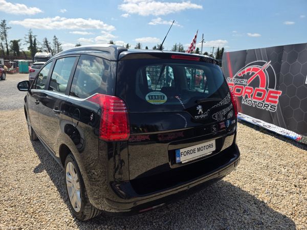 2015 Peugeot 5008 Active, 3 of 11