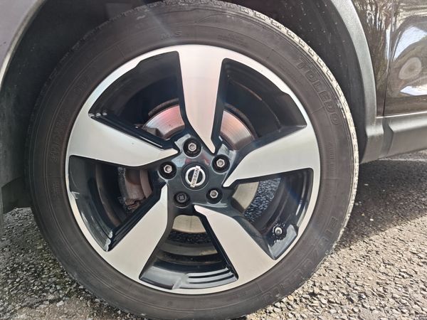 Nissan Qashqai 2016 400448260